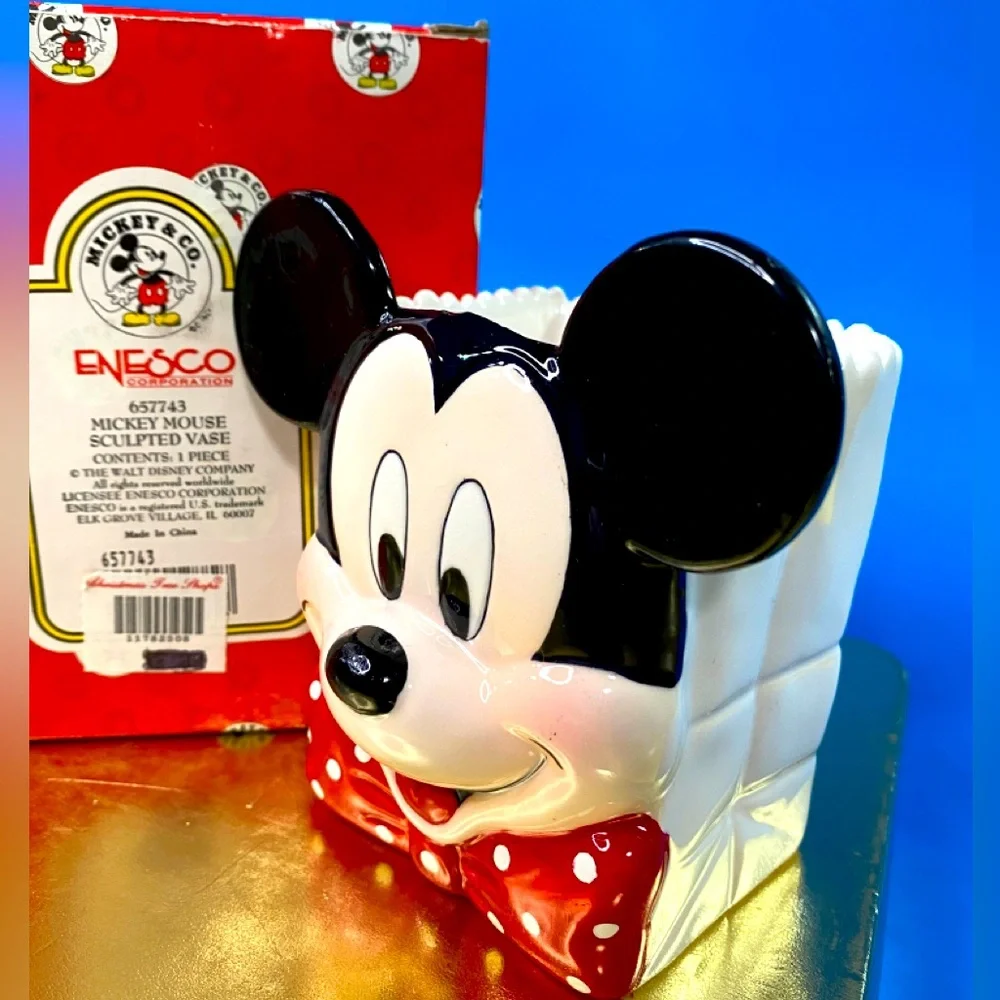 Walt Disney Mickey Mouse Vintage Sculptured Ceramic Vase ENESCO NWT